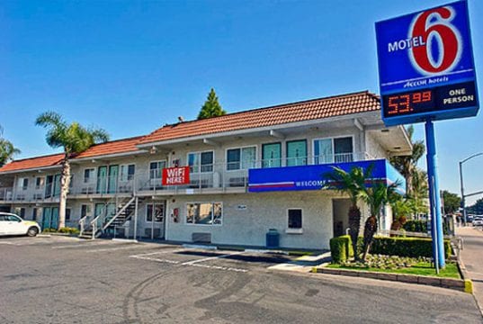 Motel 6 Voluntarily Provided Guest Lists to ICE, Lawsuit Alleges