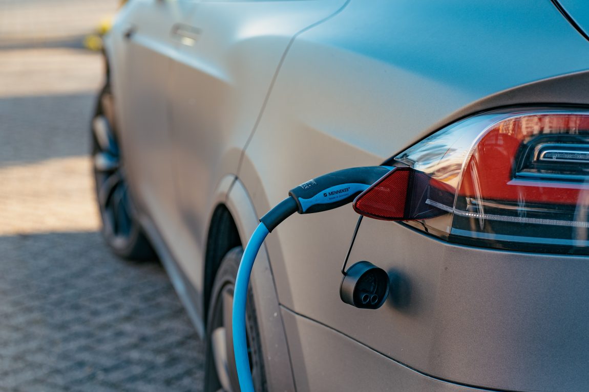 The Benefits and Drawbacks of Electric Cars Legal Reader