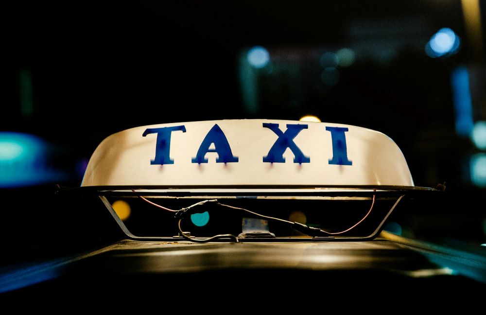 Woman Dragged by Self-Driving Taxi to Receive Settlement