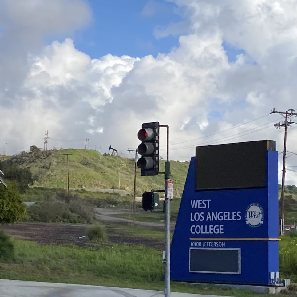 West Los Angeles College, Jefferson Blvd.; image by Jengod, CC BY-SA 4.0, via Wikimedia Commons.